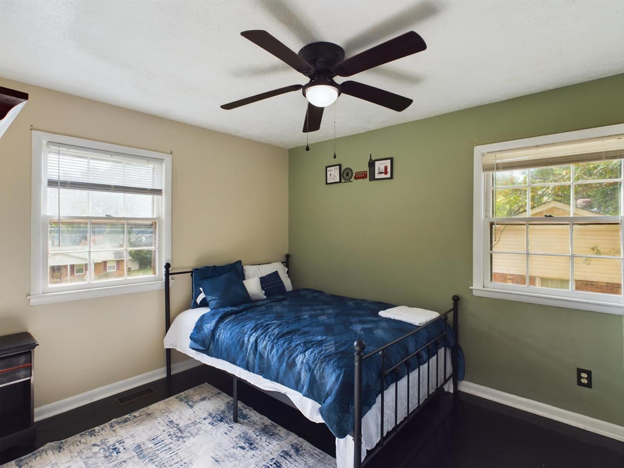 Pine Forest Zen Cottage - 10 Min To Fort Bragg فاييتفيل، كارولاينا الشمالية المظهر الخارجي الصورة