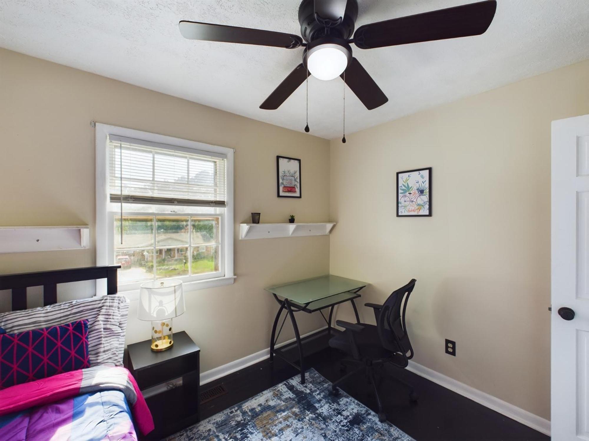 Pine Forest Zen Cottage - 10 Min To Fort Bragg فاييتفيل، كارولاينا الشمالية المظهر الخارجي الصورة