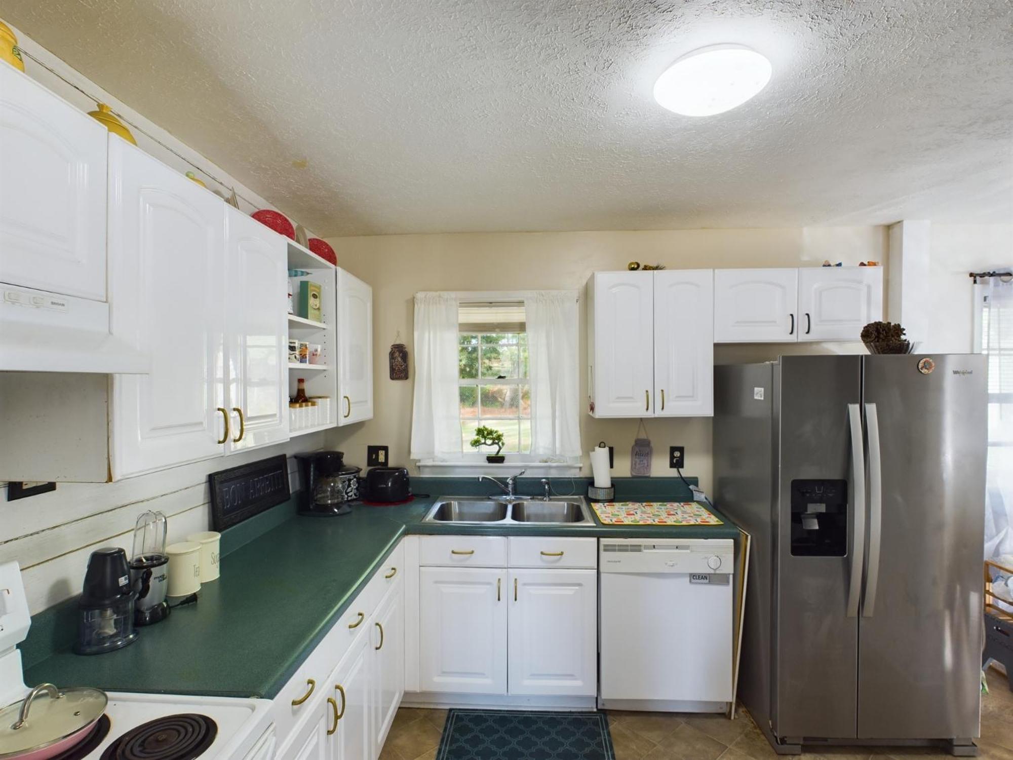 Pine Forest Zen Cottage - 10 Min To Fort Bragg فاييتفيل، كارولاينا الشمالية المظهر الخارجي الصورة